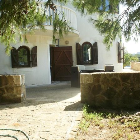 Charly Point Villa Метони Екстериор снимка