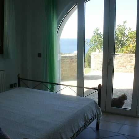 Charly Point Villa Метони Екстериор снимка