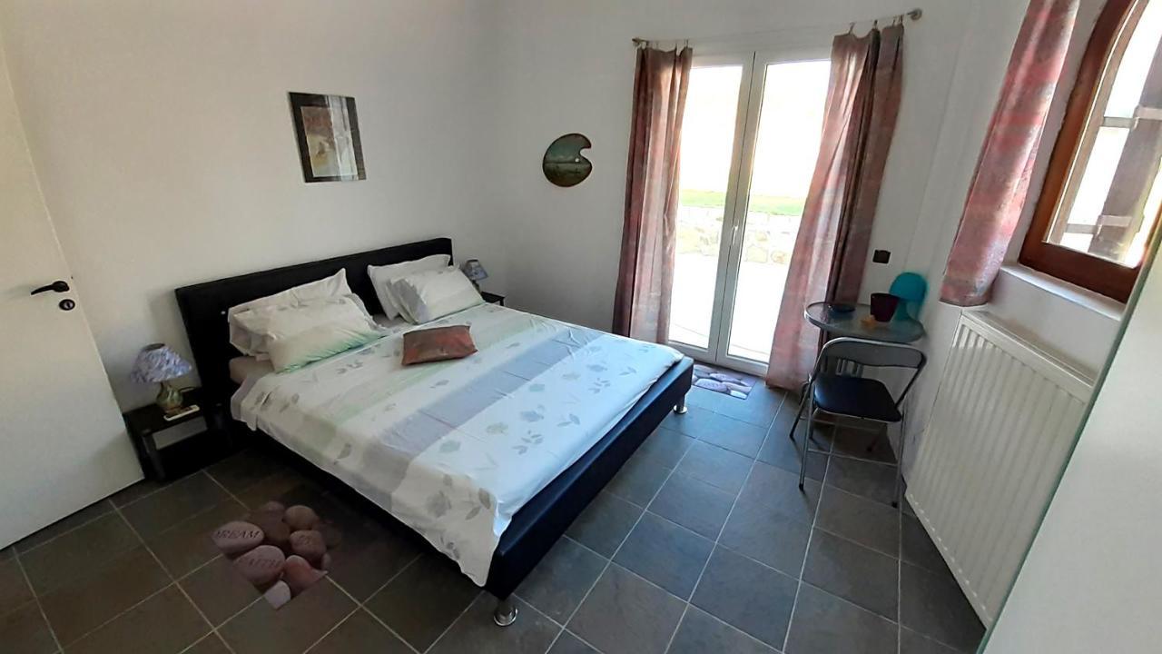 Charly Point Villa Метони Екстериор снимка