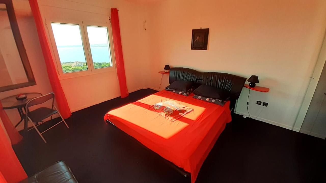 Charly Point Villa Метони Екстериор снимка
