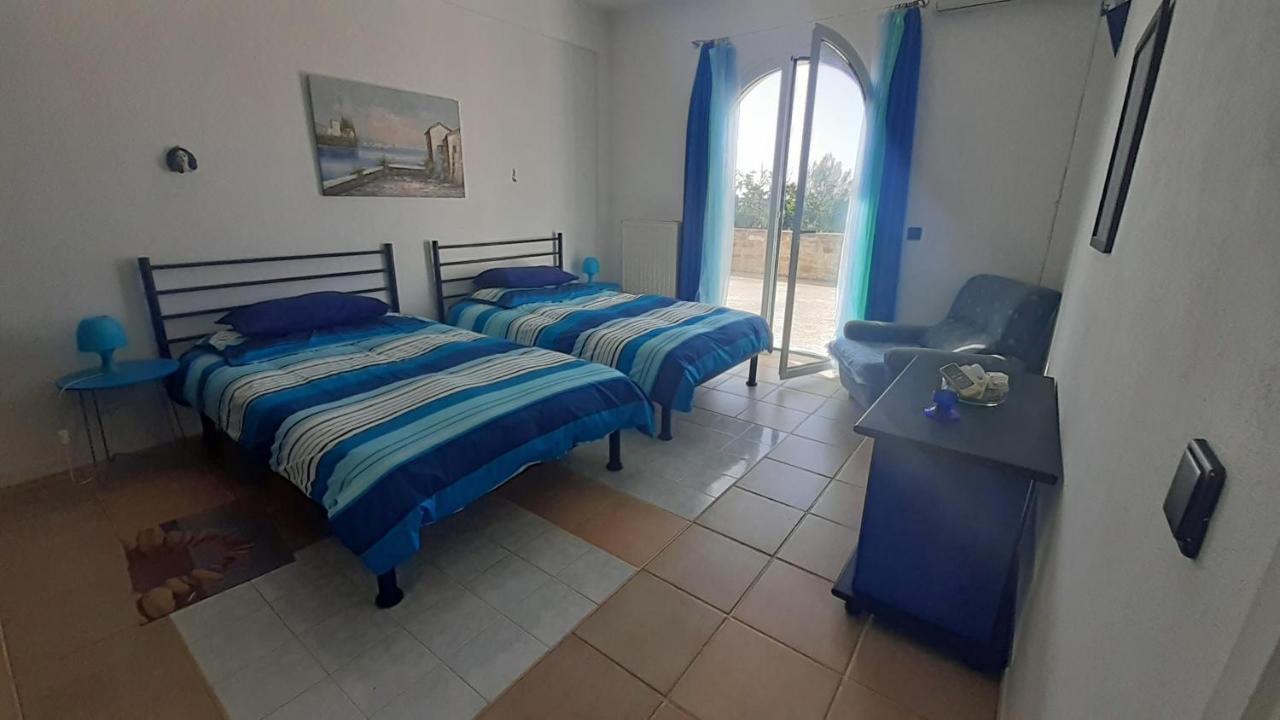 Charly Point Villa Метони Екстериор снимка