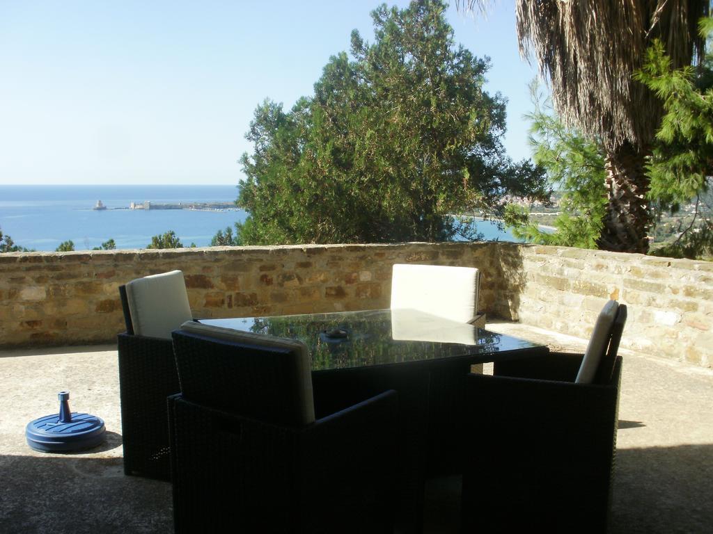 Charly Point Villa Метони Екстериор снимка
