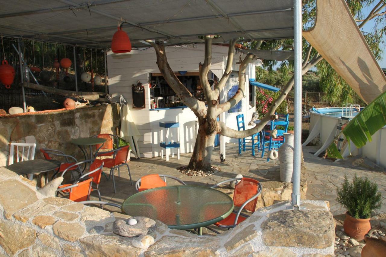 Charly Point Villa Метони Екстериор снимка