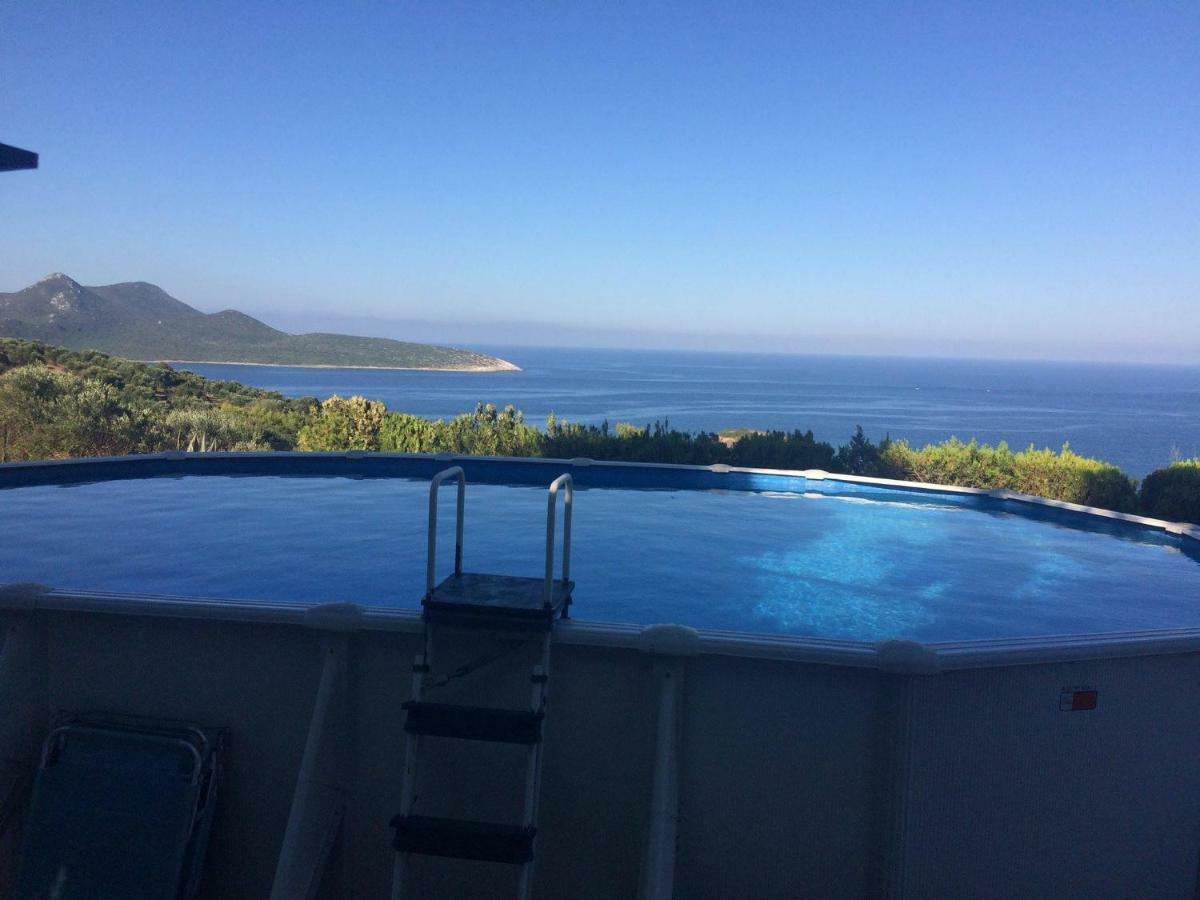 Charly Point Villa Метони Екстериор снимка