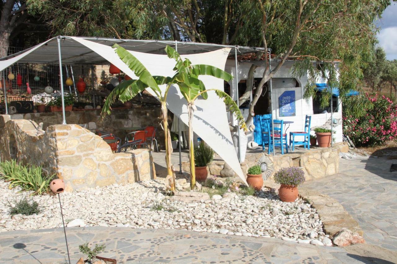 Charly Point Villa Метони Екстериор снимка