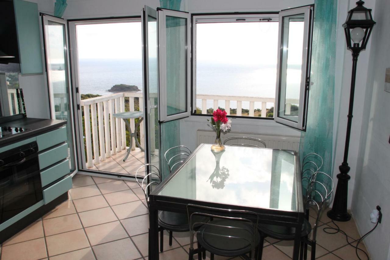 Charly Point Villa Метони Екстериор снимка